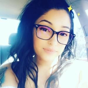 Meet your Posher, Mayra